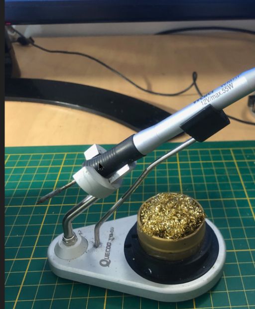 Modified chinese stand